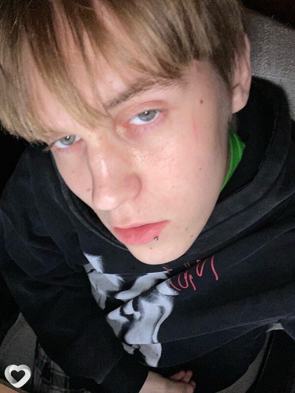 Даня, 21, Санкт-Петербурге — анкета №3227078