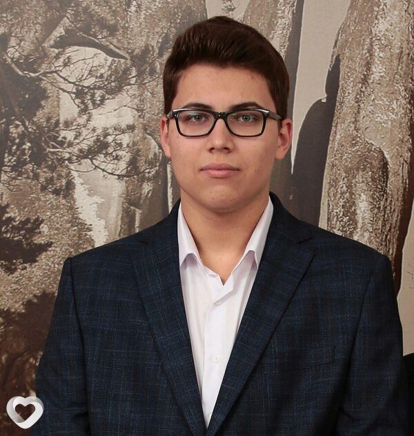 Артемий, 21, Красноярске — анкета №3227310