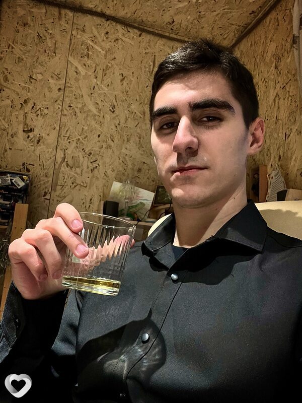Василий, 21, Нижнем Тагиле — анкета №3228131