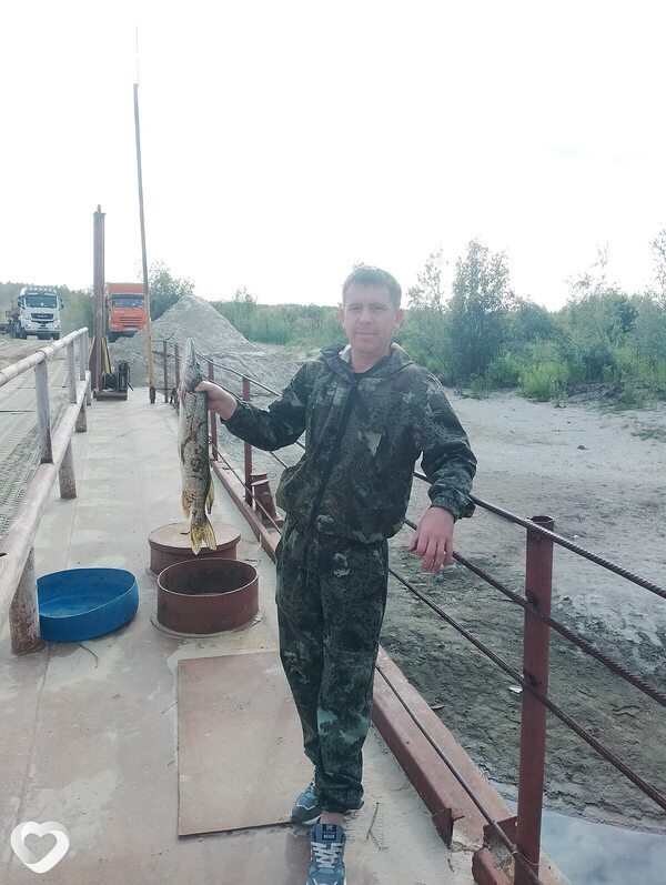 Олег, 35, Мегионе — анкета №3228859