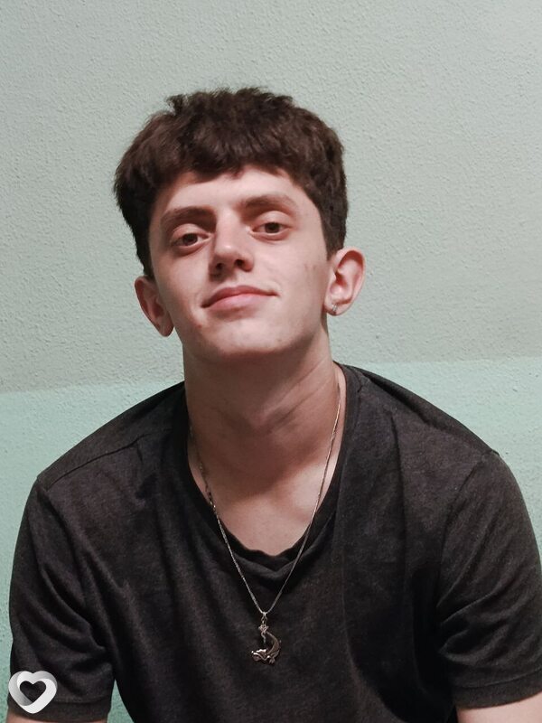 Денис, 19, Барановичах — анкета №3228946