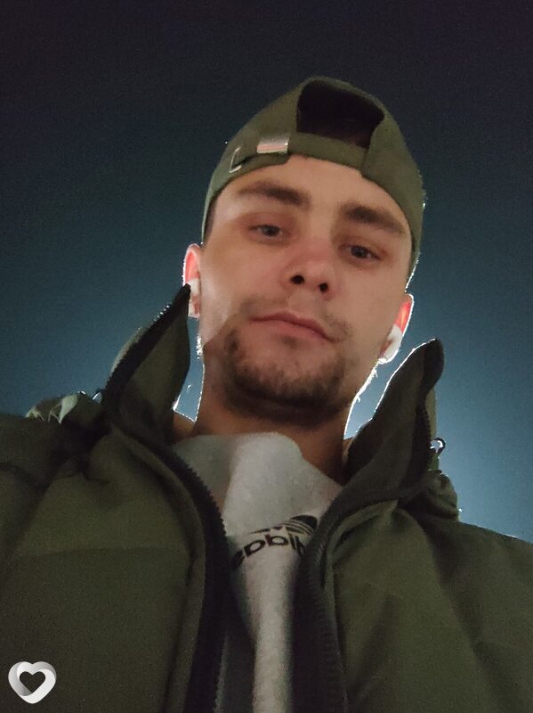 Иван, 24, Артеме — анкета №3230046