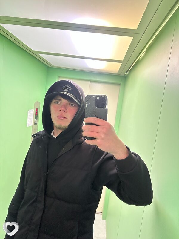 Дима, 22, Калининграде — анкета №3230895