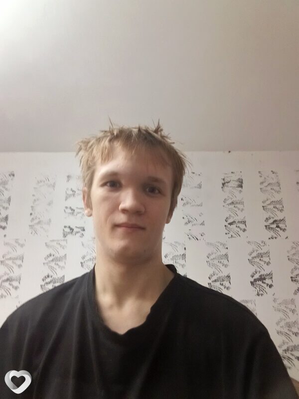 Дмитрий, 21, Смоленске — анкета №3231912