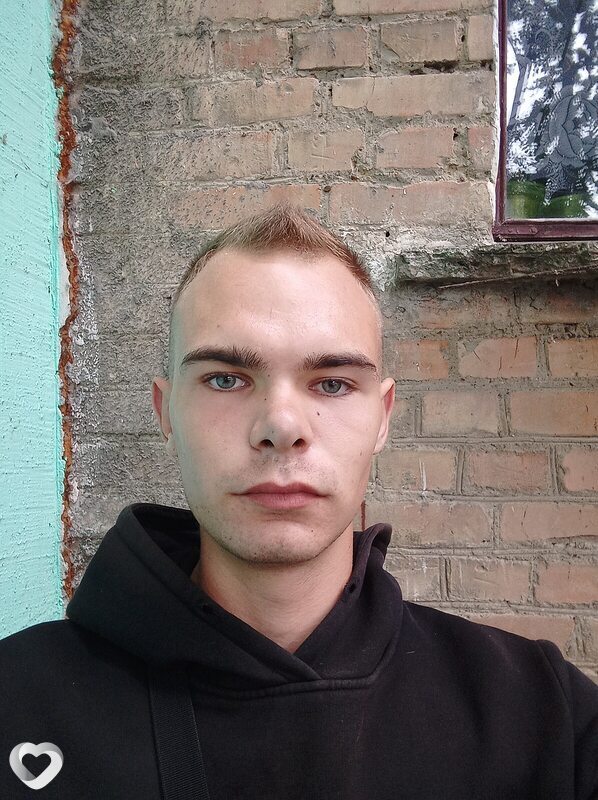 Богдан, 20, Каменеце-Подольском — анкета №3232184