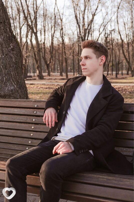 Виталий, 21, Минске — анкета №3231878
