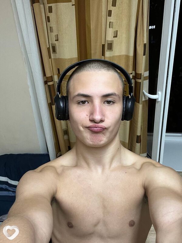 Павел, 23, Москве — анкета №3232757