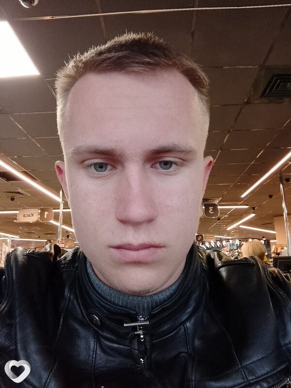 Максим, 27, Киеве — анкета №3233062