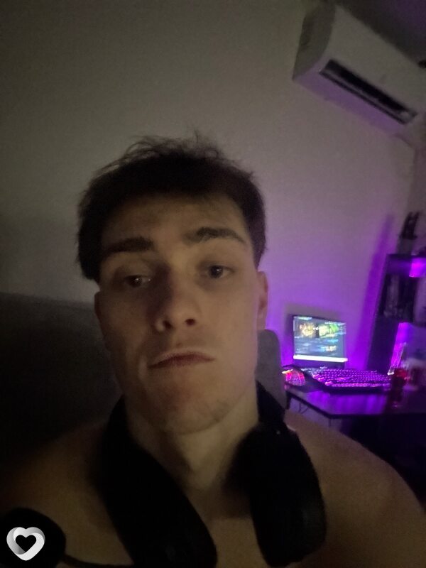 Илья, 21, Павлодаре — анкета №3233234