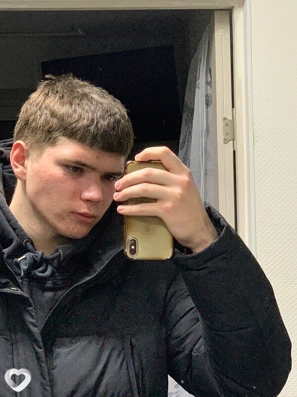 Влад, 18, Самаре — анкета №3233923