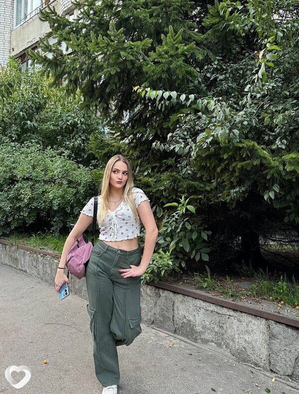 Мария, 23, Ростове-на-Дону — анкета №3235186