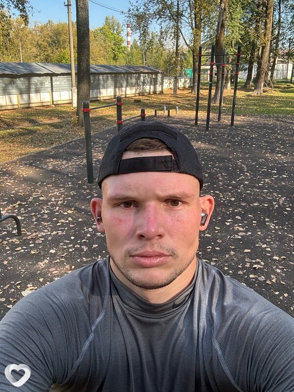 Артём, 25, Твери — анкета №3235669