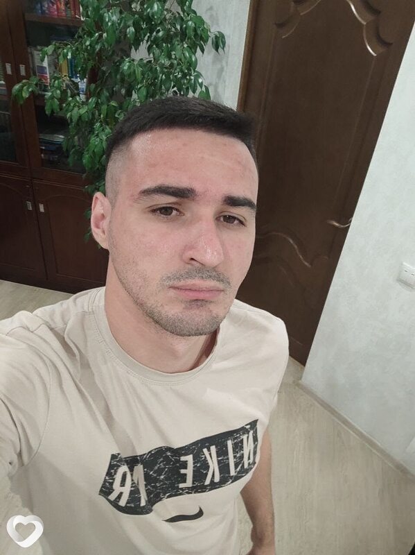 Михаил, 29, Ростове-на-Дону — анкета №3235591