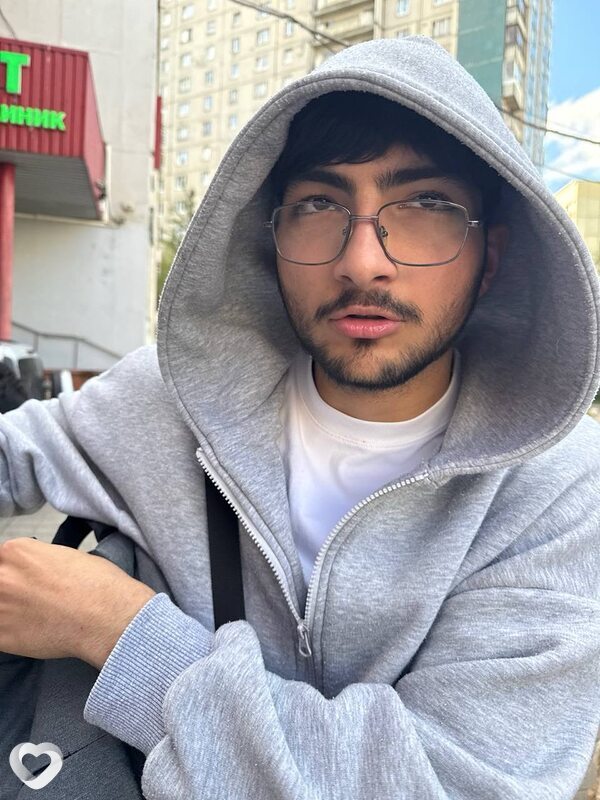 Искандер, 19, Санкт-Петербурге — анкета №3236568