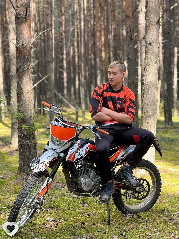 Владимир, 19, Томске — анкета №3237381