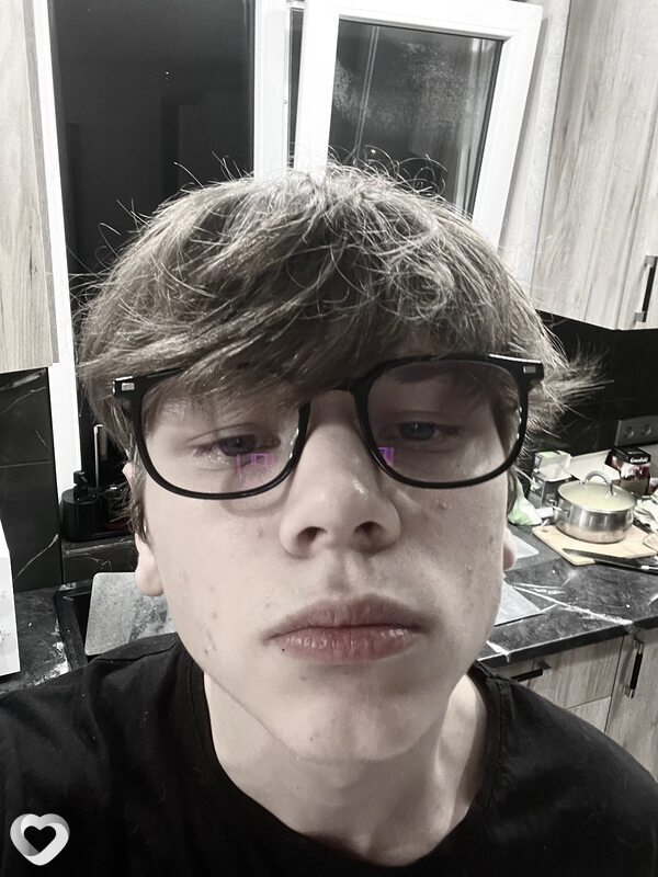 Александр, 19, Калининграде — анкета №3237616