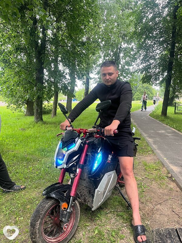Юрик, 29, Москве — анкета №3238094