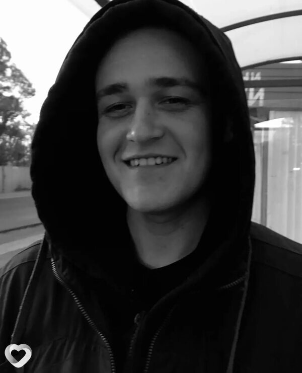 Artem, 28, Самаре — анкета №3239296