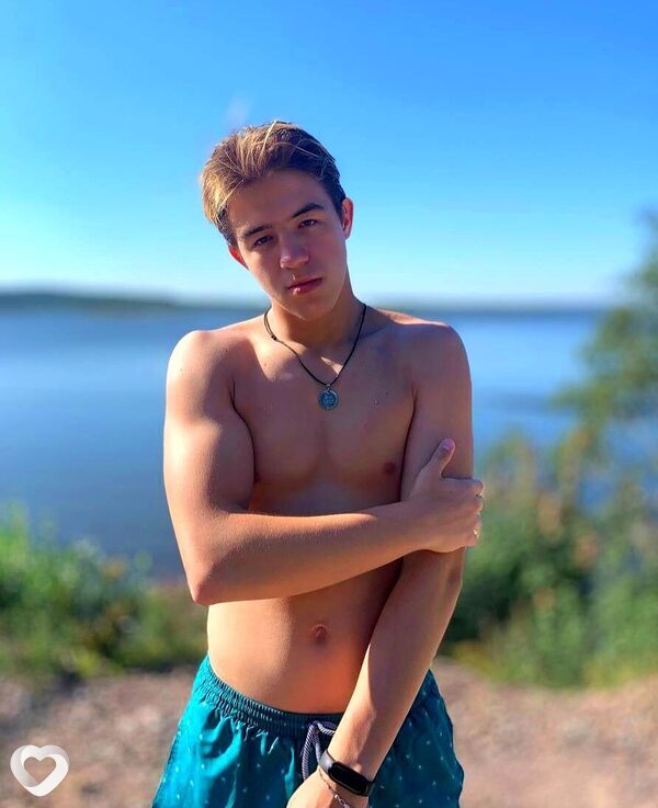 Илья, 22, Санкт-Петербурге — анкета №3239831