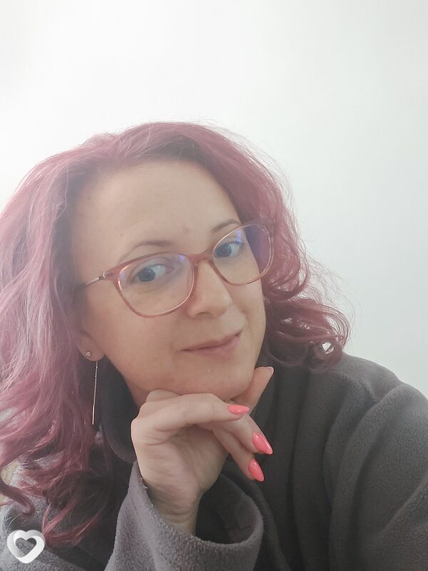 Adina, Roman
