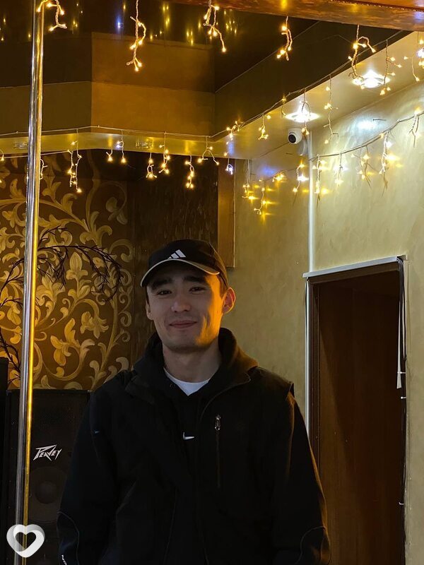 Амир, 23, Тюмени — анкета №3240235