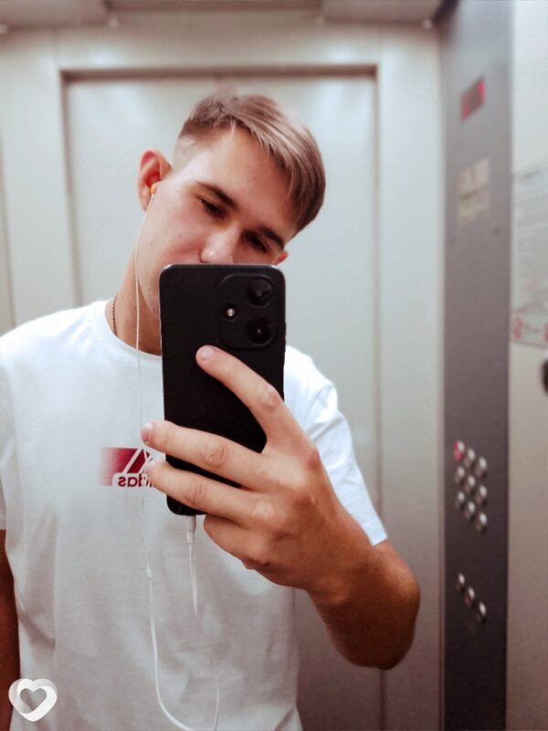 Иван, 21, Твери — анкета №3240061