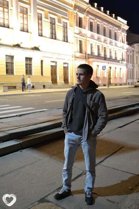 Александр, 19, Мелитополе — анкета №3240327