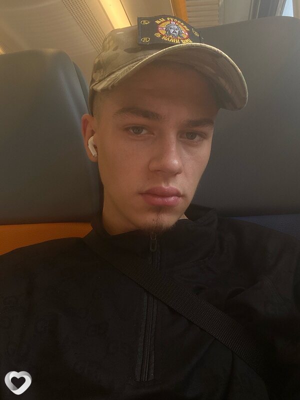 Иван, 19, Коломне — анкета №3242245