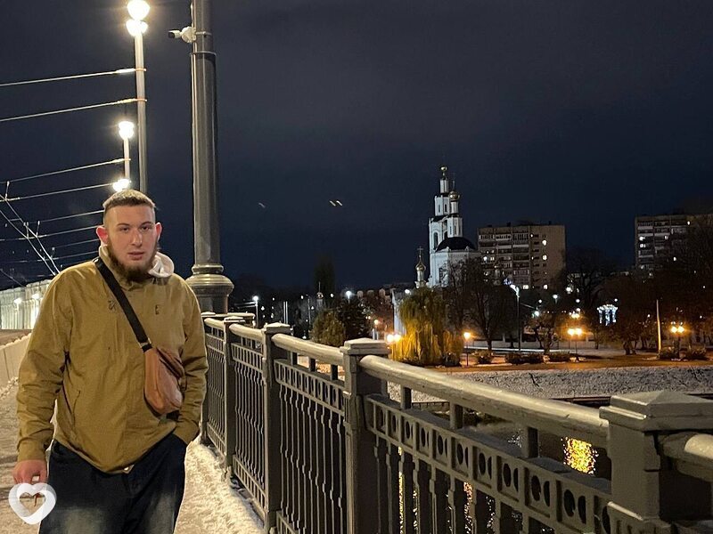 Олег, 23, Орёл — анкета №3242495