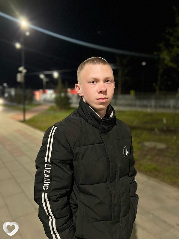 Иван, 22, Миллерове — анкета №3243444