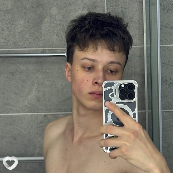 Артур, 21, Ижевске — анкета №3244439