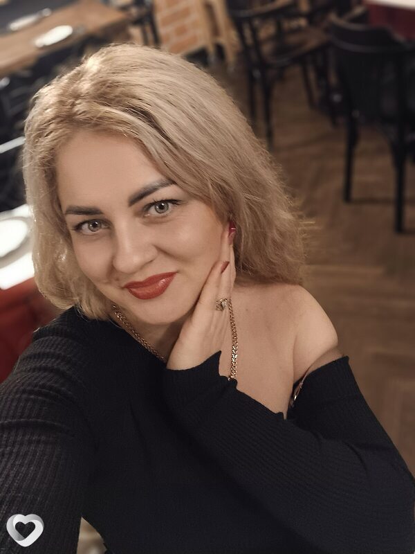 Карина, Тчев