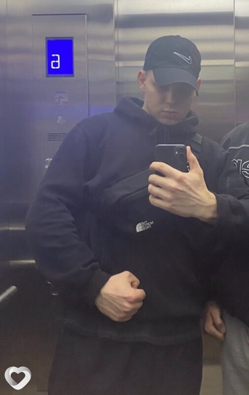 Александр, 27, Екатеринбурге — анкета №3246584
