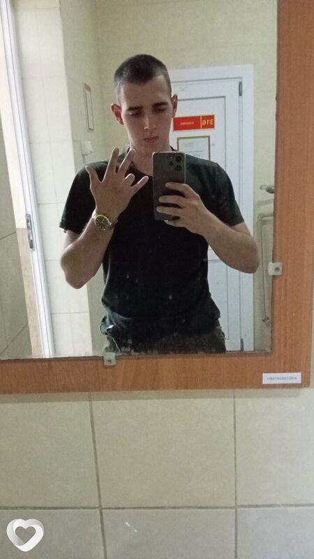 Александр, 21, Смолевичах — анкета №3246603