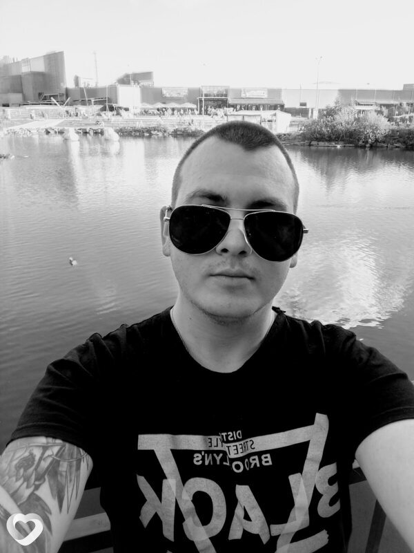 Артем, 27, Екатеринбурге — анкета №3246865