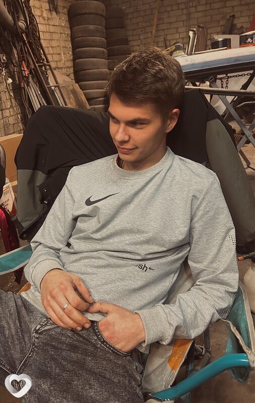 Илья, 23, Ярославле — анкета №3248887