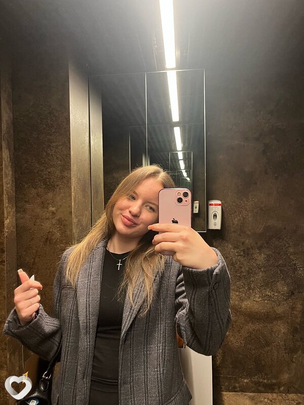 Виолетта, 22, Санкт-Петербурге — анкета №3249704