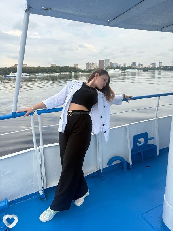 Карина, 20, Москве — анкета №3250066