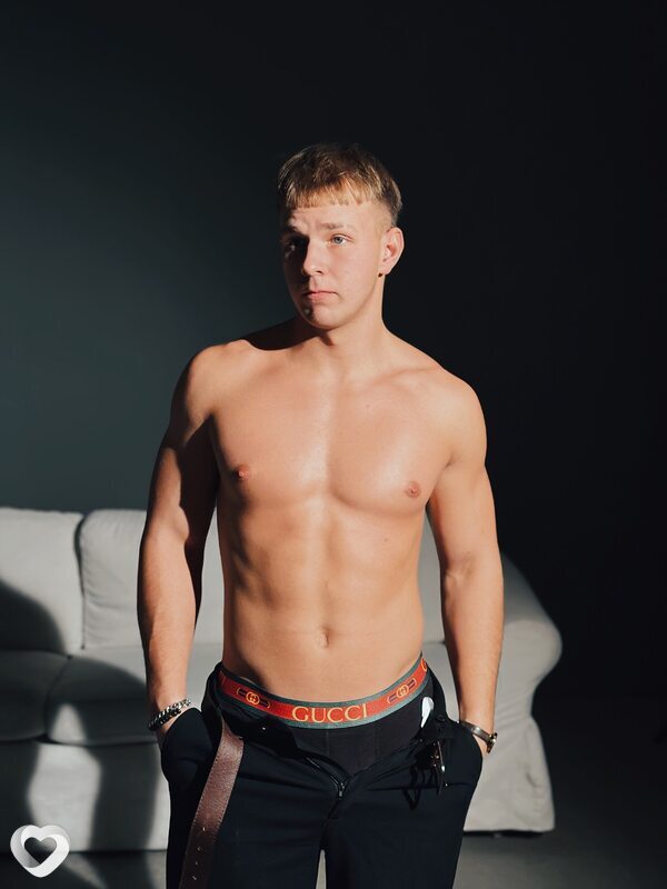 Кирилл, 21, Смоленске — анкета №3250073