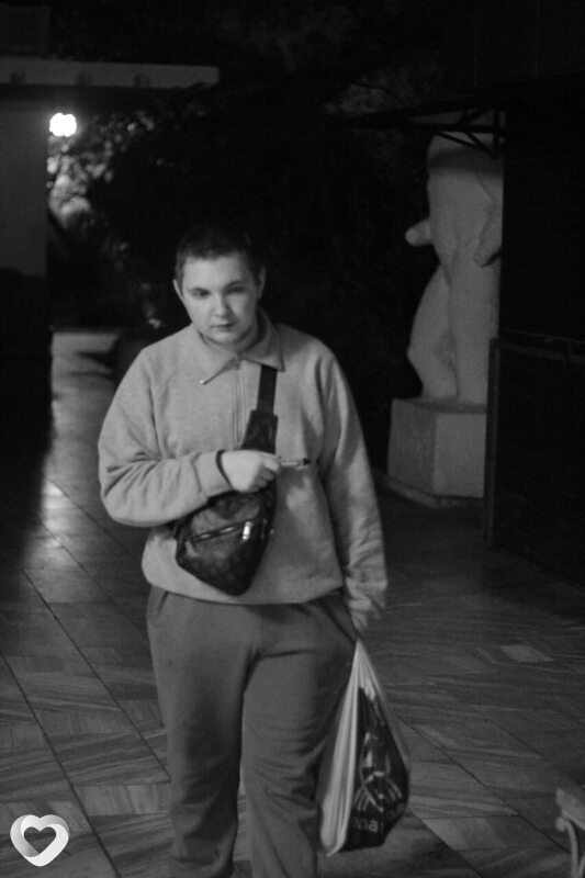 Дима, 21, Ялте — анкета №3250402