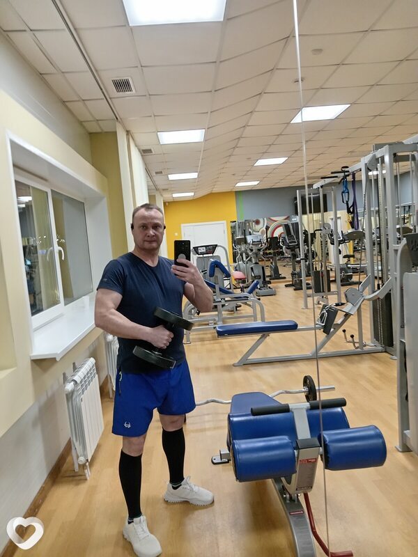 Артём, Новый Уренгой