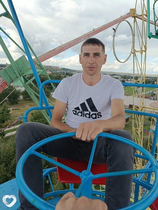Денис, Залари