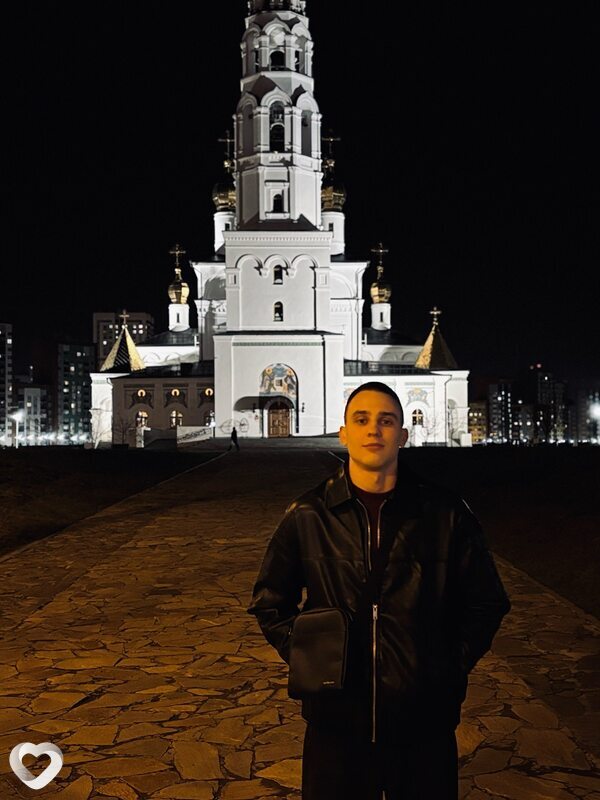 Денис, 21, Екатеринбурге — анкета №3252221