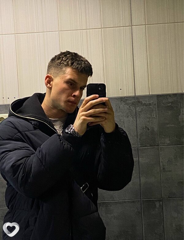 Марк, 19, Барнауле — анкета №3253375