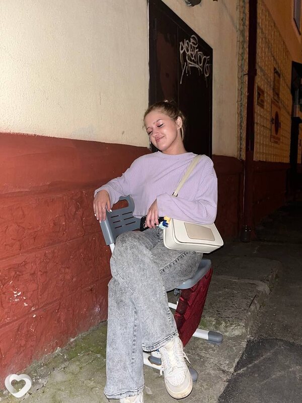 Алёна, 19, Жлобине — анкета №3253639