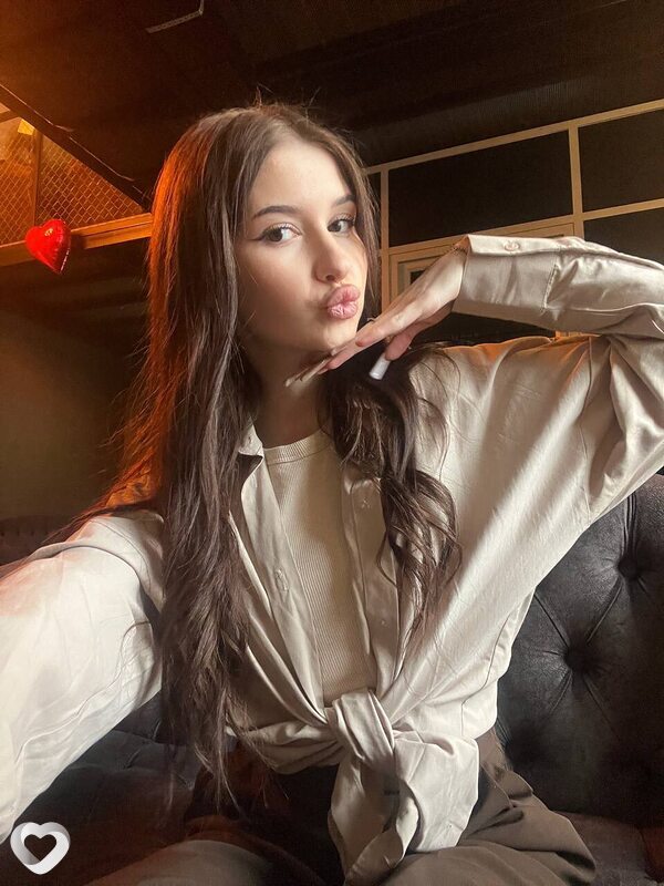 Вика, 18, Днепр — анкета №3254102