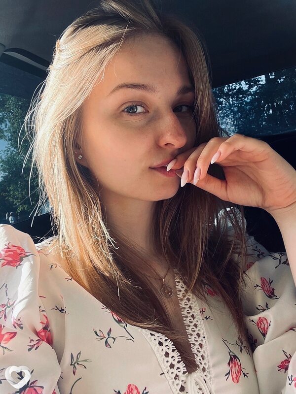 Аня, 24, Курске — анкета №3254055