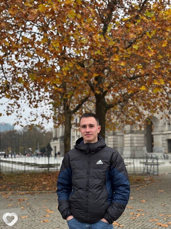 Виталий, 23, Берлине — анкета №3254226