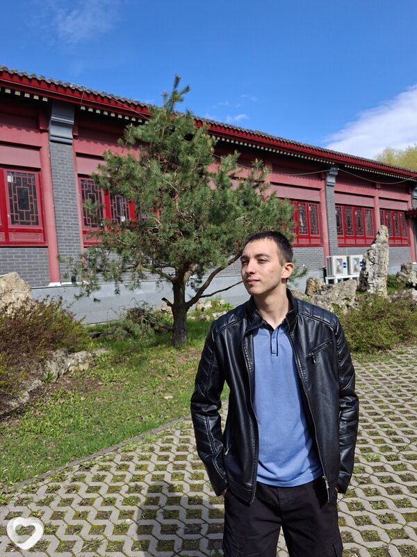 Джамал, 21, Москве — анкета №3254477