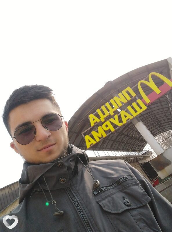 Расул, 21, Москве — анкета №3254660